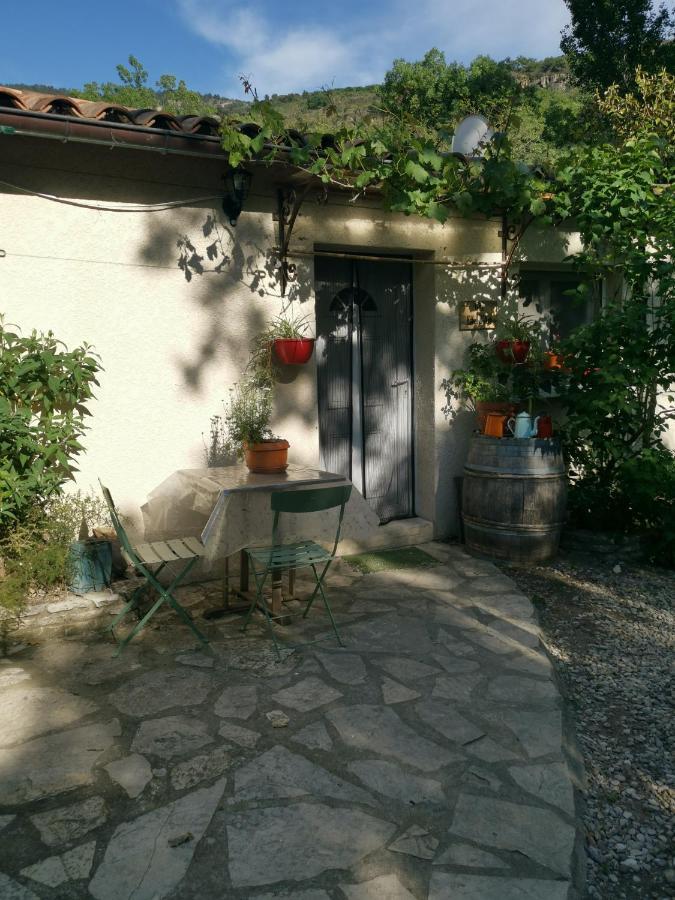 Gite Effet D'Art Saint-Privat  Экстерьер фото