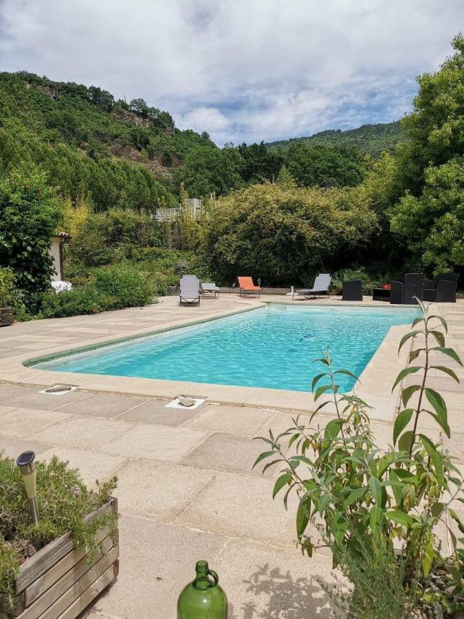 Gite Effet D'Art Saint-Privat  Экстерьер фото